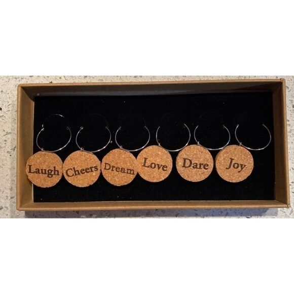 Set of 6 Cork Wine Charms🍷💫 - Picture 3 of 4